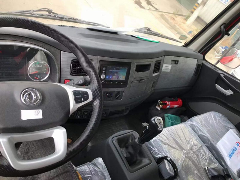 國六東風(fēng)錦程后八輪平板運輸車