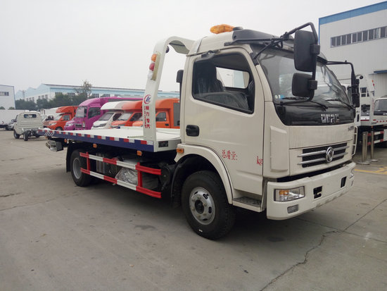 東風(fēng)多利卡一拖二清障車(黃牌)